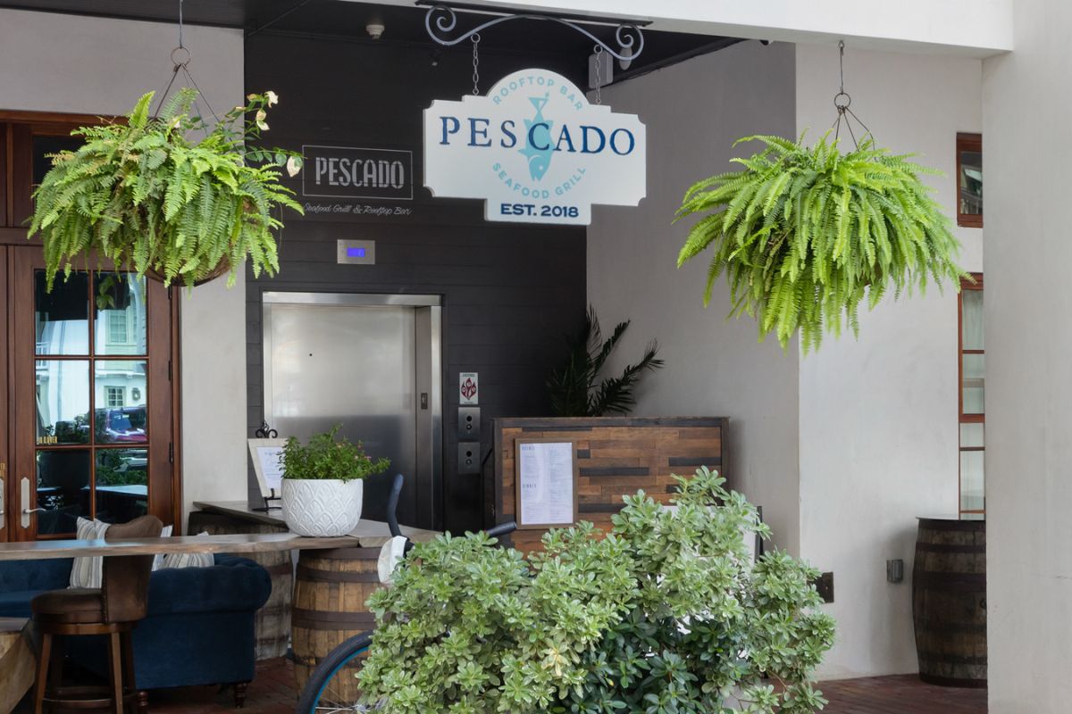 Pescado Seafood Grill & Rooftop Bar