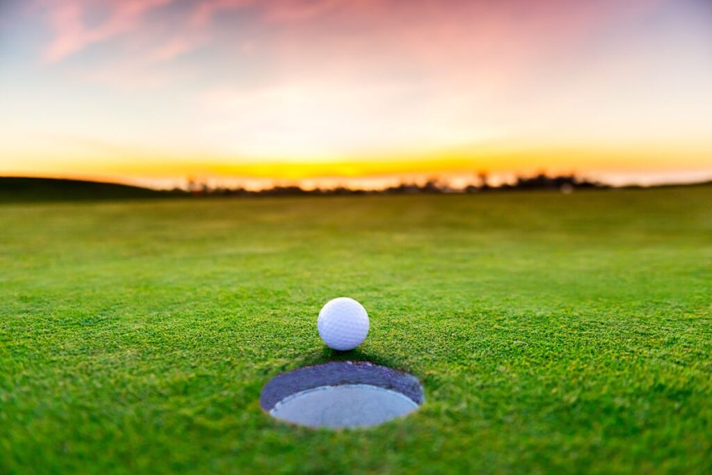 WHERE THE GREENS MEET THE GULF. GOLFING IN WATERSOUND.