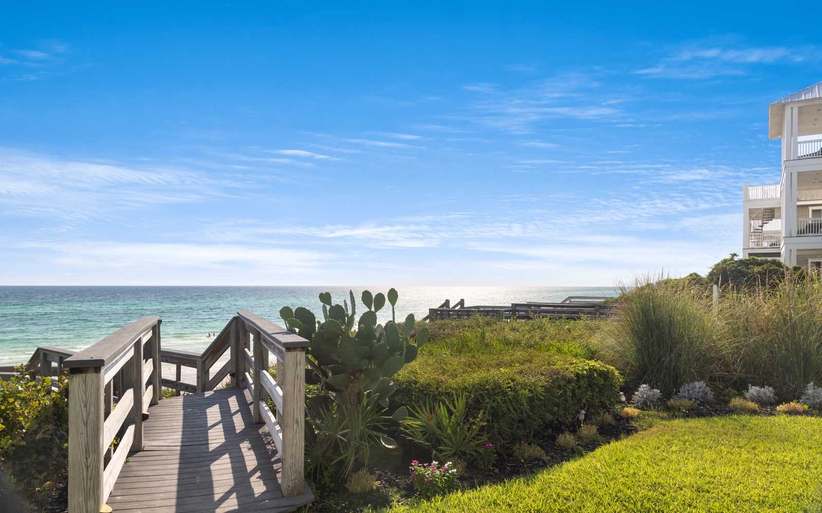 PANAMA CITY BEACH AT NIGHT: BEST SPOTS FOR STARGAZING & COASTAL BREEZES