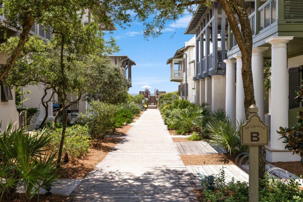 SPRING ON 30A: WHY SO MANY TRAVELERS CHOOSE ROSEMARY BEACH